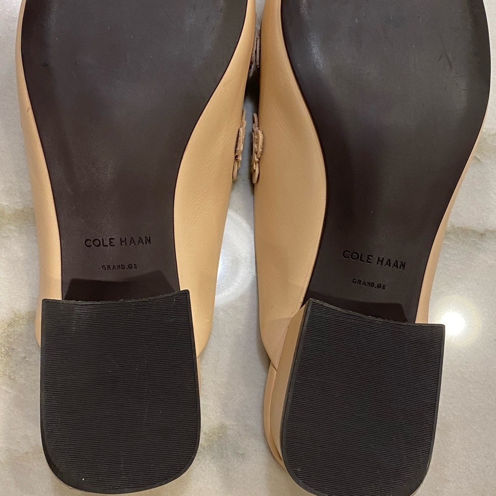Cole Haan Mules Size 9 Beige Floral Embellished Mules - Picture 10 of 13